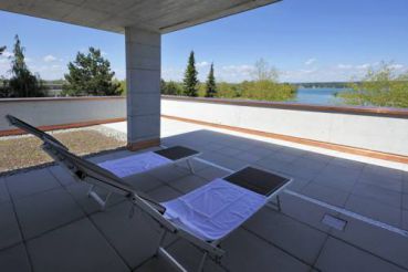 Люкс с террасой и видом на озеро