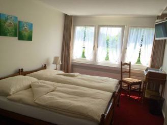 Double Room with Shower and Free Parking