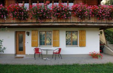 Studio (2 Adults) with Garden