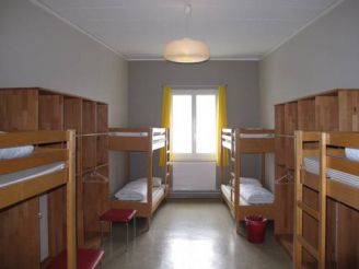 Bed in 8-Bed Mixed Dormitory Room with Shared Bathroom