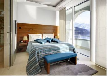 Deluxe Junior Suite with Lake View