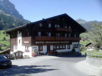 Hôtel Glacier Touristenunterkunft