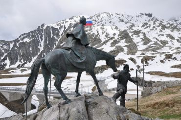 Пам&#39;ятник Генералу Суворову