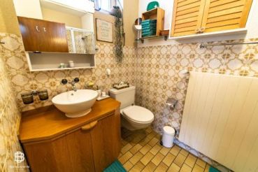 Deluxe Single Room with Shared Bathroom
