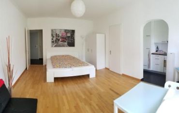 HSH - Serviced Junior Suite - with balcony - Monbijou - Bern City by HSH Hotel Serviced Home