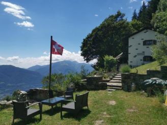 Ferienhaus Cantir mit Panorama-Bergsicht