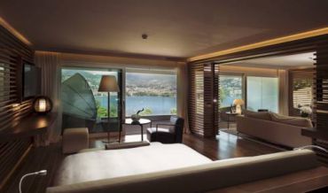 Suite with Balcony and Lake View