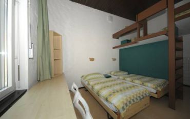 Двухместный номер с 1 кроватью или 2 отдельными кроватями и общей ванной комнатой